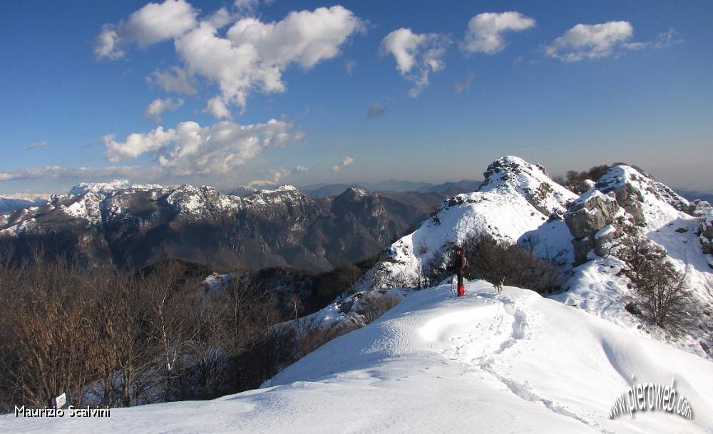 42 E il panorama di Val Brembana..JPG